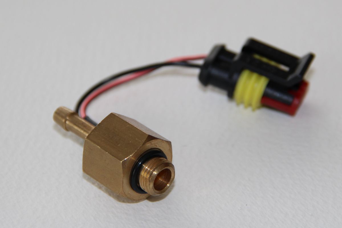 Lead with a temperature sensor and connector